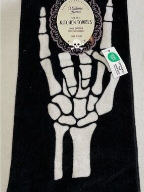NWT Madame Bones Kitchen Towels (3) SKELETON HANDS 18 X 28 100% COTTON
